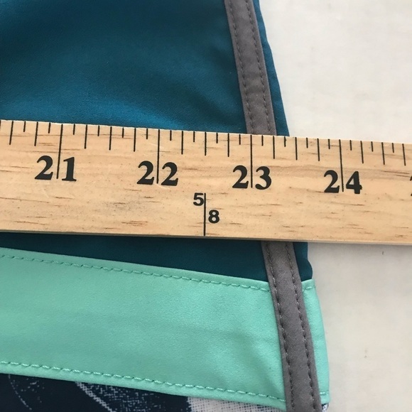 QUICKSILVER Crypt Scallop 20" Boardshorts - Picture 12 of 14